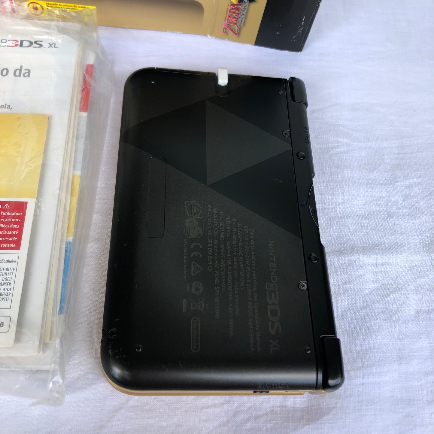 Nintendo 3DS XL Edizione Limitata Zelda a Link Between Worlds