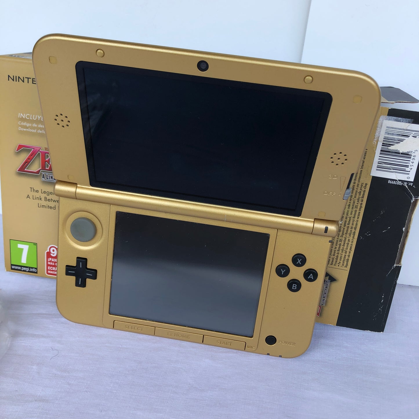 Nintendo 3DS XL Edizione Limitata Zelda a Link Between Worlds