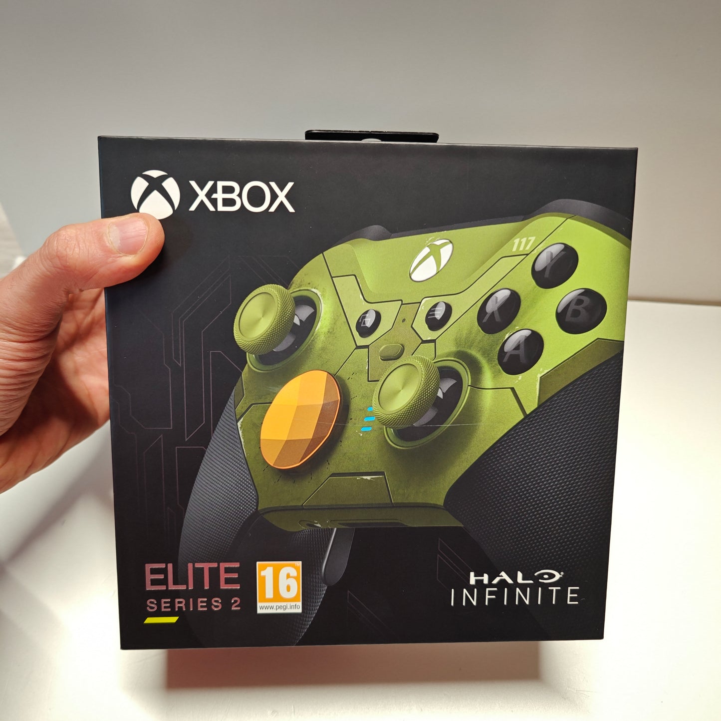 Xbox Elite Series Halo Infinite