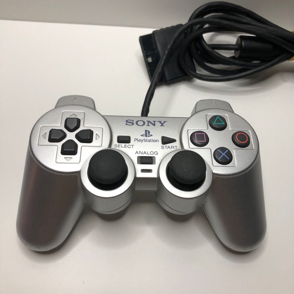 PS2 Controller Silver - Otogi Retrogames