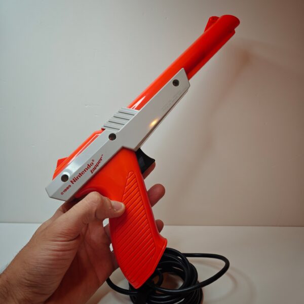 Nintendo NES Zapper - immagine 2